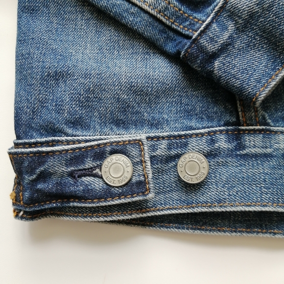 Gap Blue Denim Jacket Small NWT - Picture 6 of 9
